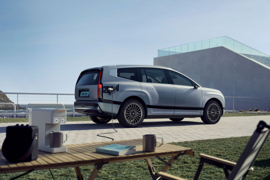  Ŀ, 3 6000 йи SUV Ÿ[car]